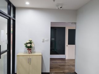 For sale and for rent office in Yan Nawa, Bangkok