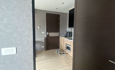 For sale 1 bed condo in Sathon, Bangkok