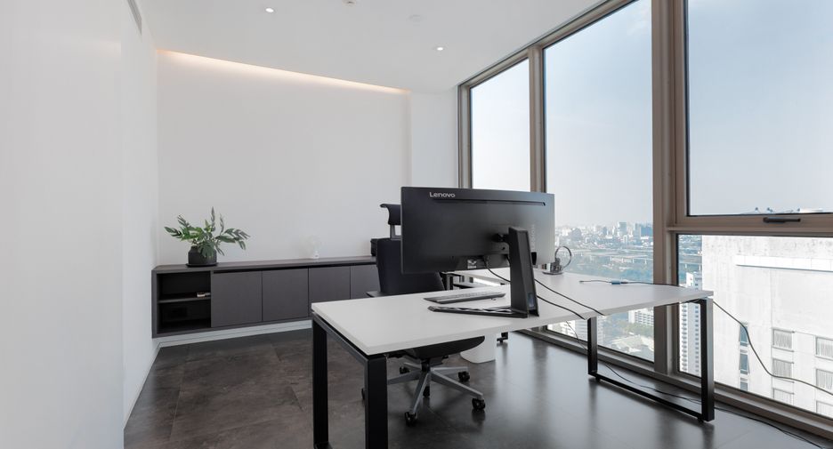 For sale 3 bedrooms condo in Watthana, Bangkok