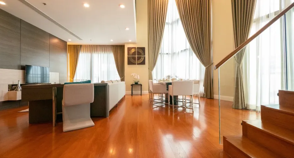 For rent 3 ベッドルーム condo in Khlong Toei, Bangkok