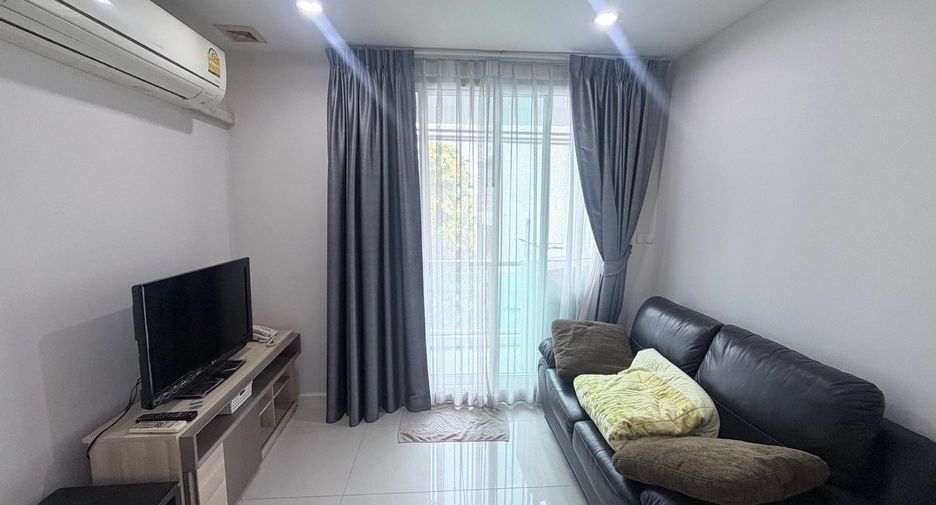 For rent 2 bedrooms condo in Bang Rak, Bangkok