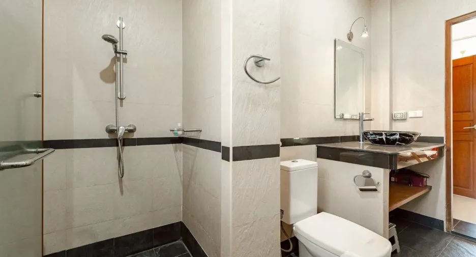 For sale 3 bedrooms villa in Mueang Phuket, Phuket