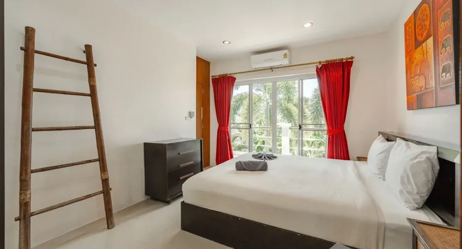 For sale 3 bedrooms villa in Mueang Phuket, Phuket