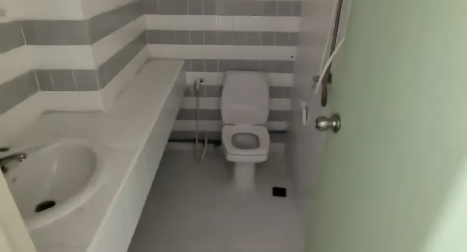For rent 12 bedrooms hotel in Khlong Toei, Bangkok