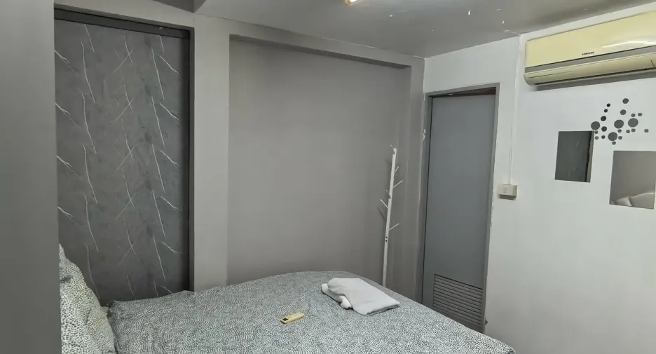 For rent 12 bedrooms hotel in Khlong Toei, Bangkok