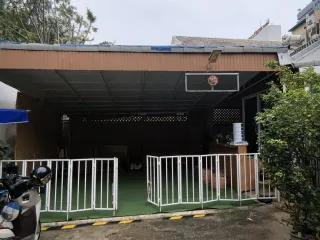 For rent 12 bedrooms hotel in Khlong Toei, Bangkok