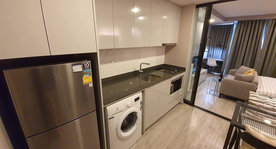 For rent 1 bed condo in Pathum Wan, Bangkok