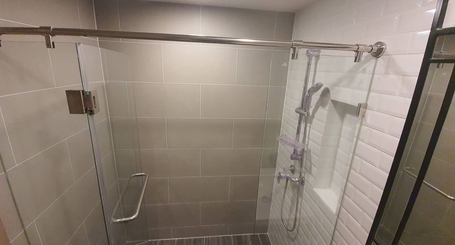 For rent 1 bed condo in Pathum Wan, Bangkok