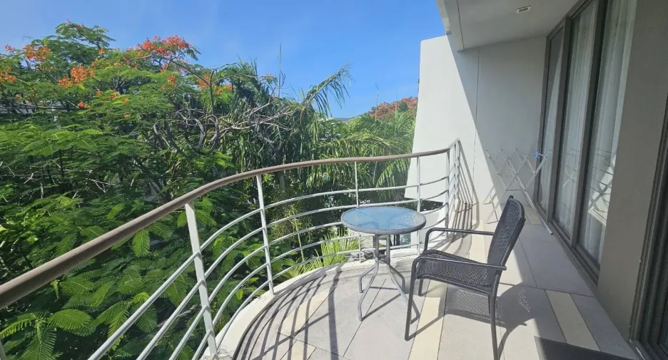 For sale 2 bedrooms condo in Cha Am, Phetchaburi