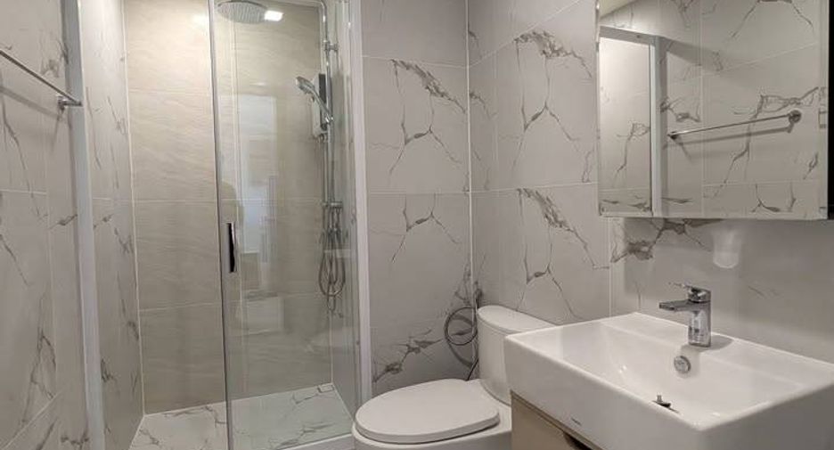For sale 1 bed condo in Thon Buri, Bangkok