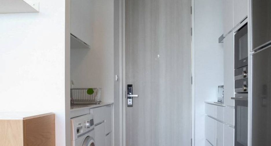 À vendre 2 chambres condo à Khlong Toei, Bangkok