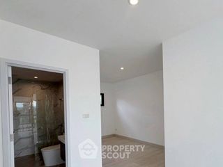 出售 4 卧室 独立屋 在 Sai Mai, 曼谷