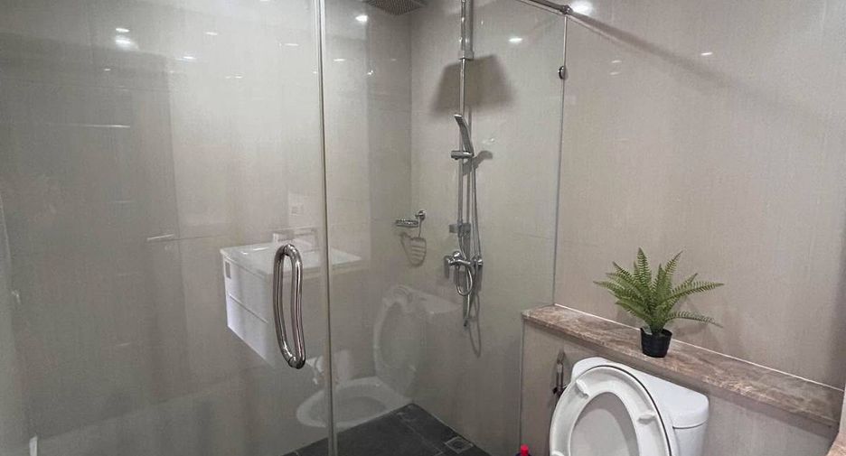 For rent 2 bedrooms condo in Bang Lamung, Chonburi