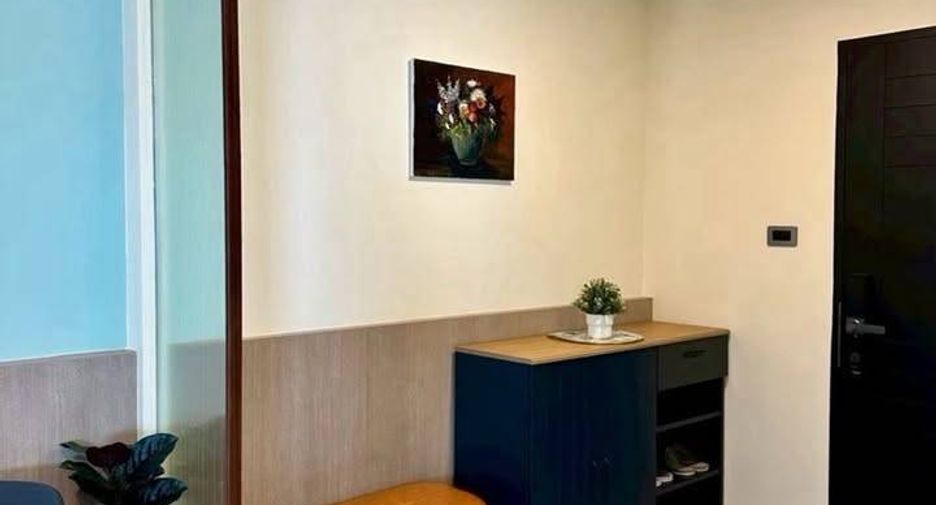 Condo en alquiler de 2 habitaciones en Huai Khwang, Bangkok