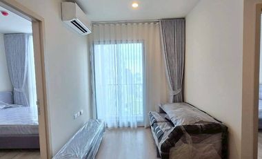 À louer 2 chambres condo à Huai Khwang, Bangkok