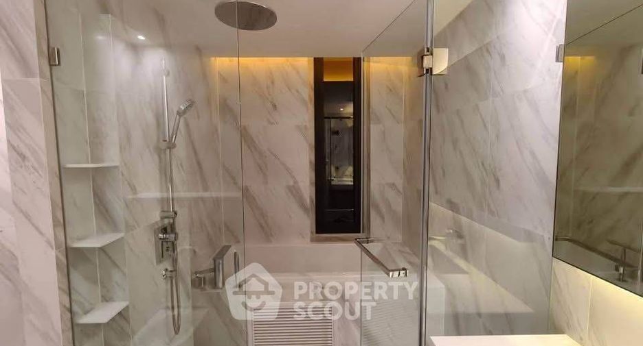 For rent 2 bedrooms condo in Khlong Toei, Bangkok