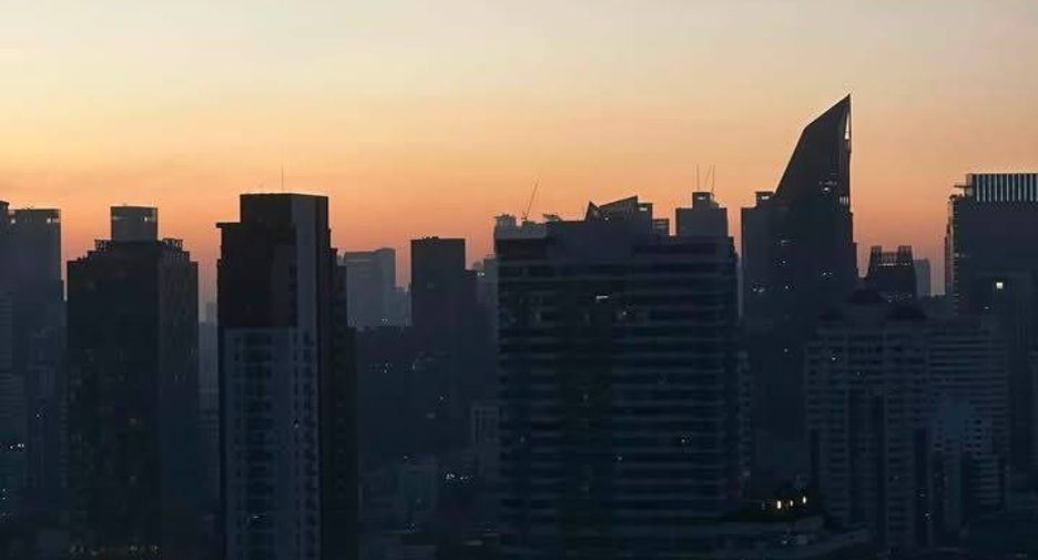 For rent 1 bed condo in Watthana, Bangkok