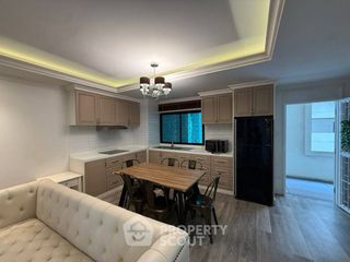 Wohnung zur Miete mit 2 Zimmer in Phra Khanong, Bangkok