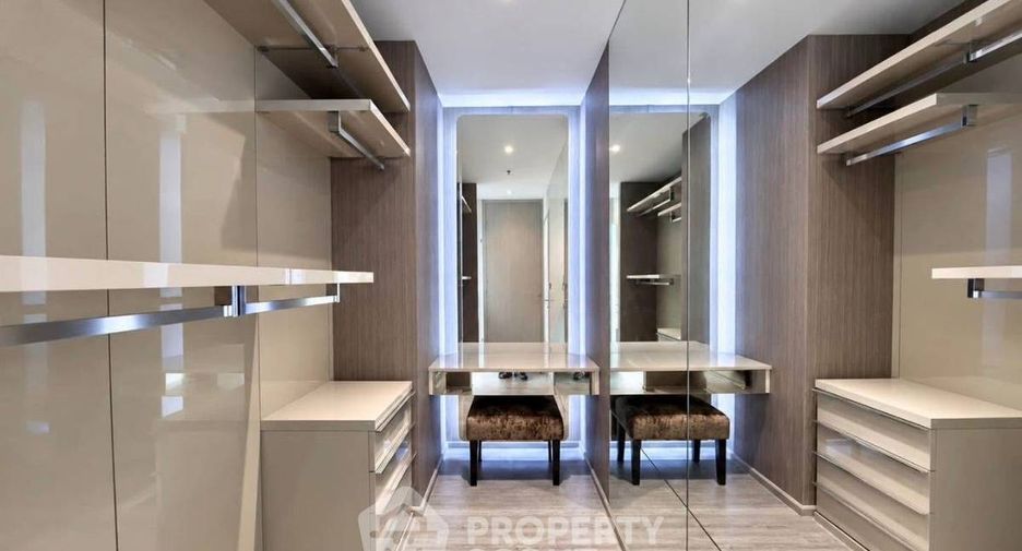 À louer 2 chambres condo à Watthana, Bangkok
