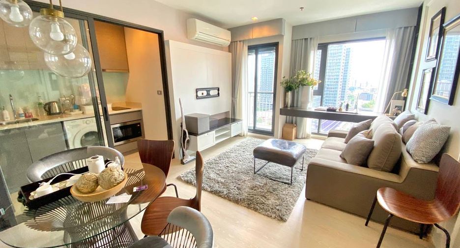 For rent 1 bed condo in Khlong Toei, Bangkok