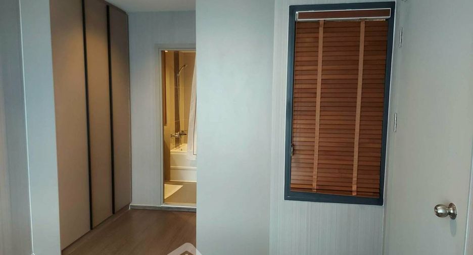 For rent 1 bed condo in Phra Khanong, Bangkok