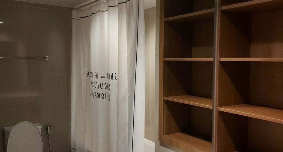For rent 1 bed condo in Phra Khanong, Bangkok