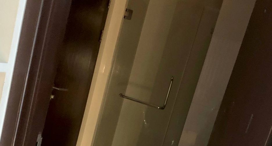 Condo en alquiler de 1 habitaciones en Khlong Toei, Bangkok