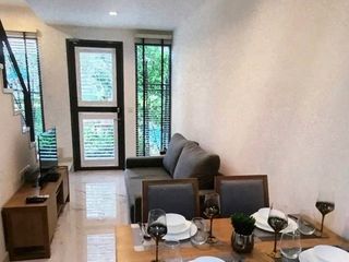 À louer 1 chambre condo à Phra Khanong, Bangkok