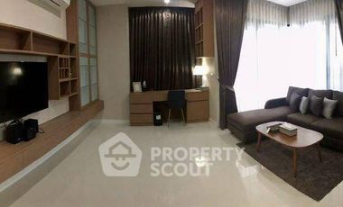 Condo en alquiler de 3 habitaciones en Si Racha, Chonburi