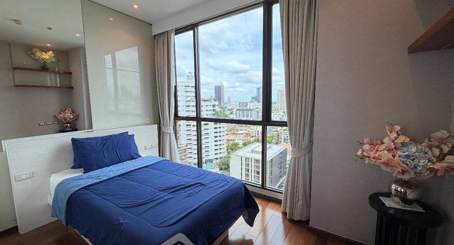 For rent 2 bedrooms condo in Khlong Toei, Bangkok