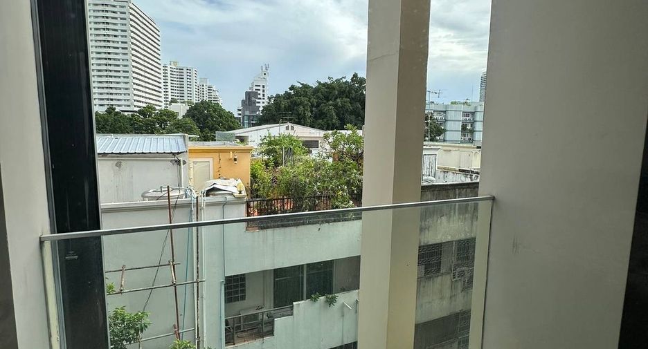 À louer 1 chambre condo à Khlong Toei, Bangkok