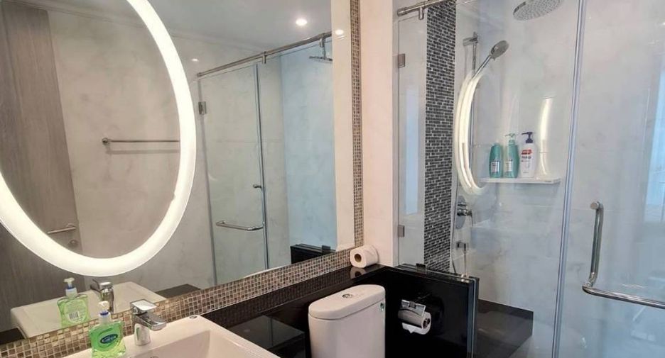 For rent 1 bed condo in Watthana, Bangkok