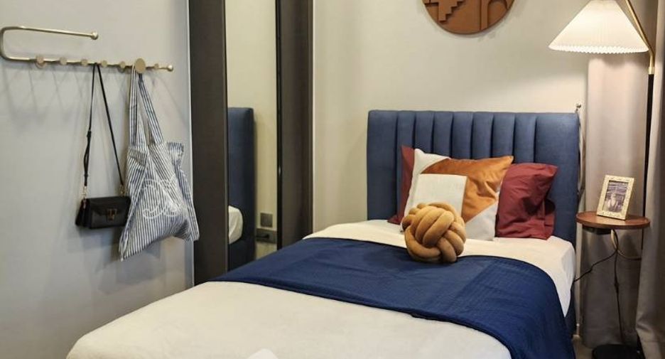 For rent 2 bedrooms condo in Watthana, Bangkok