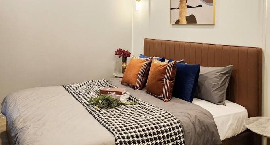 For rent 2 bedrooms condo in Watthana, Bangkok
