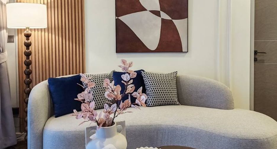 For rent 2 bedrooms condo in Watthana, Bangkok