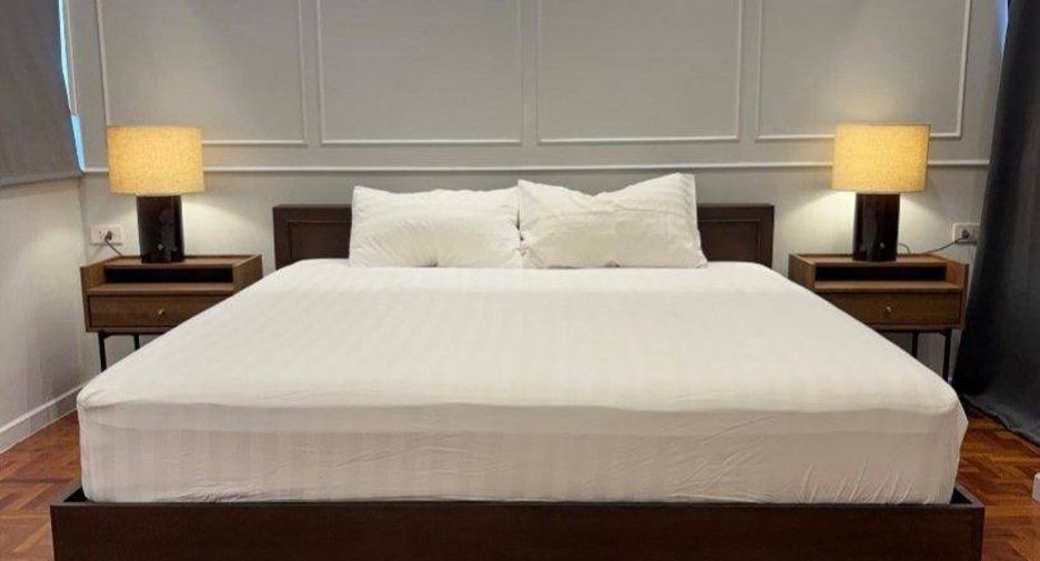 Apartment zur Miete mit 3 Zimmer in Khlong Toei, Bangkok