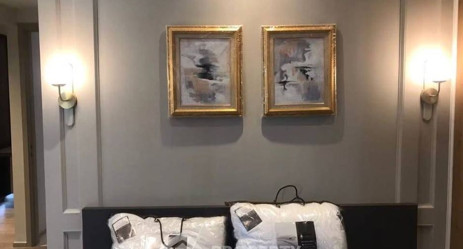 For rent 2 bedrooms condo in Bang Rak, Bangkok