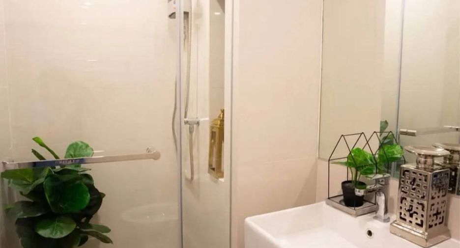 Condo en alquiler de 1 habitaciones en Sathon, Bangkok