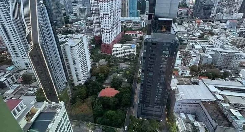 Wohnung zur Miete mit 1 Zimmer in Pathum Wan, Bangkok
