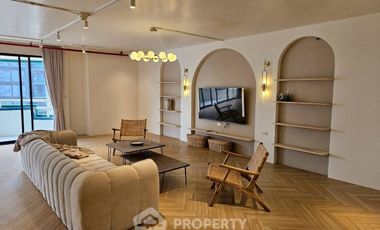 For rent 3 bedrooms condo in Khlong Toei, Bangkok