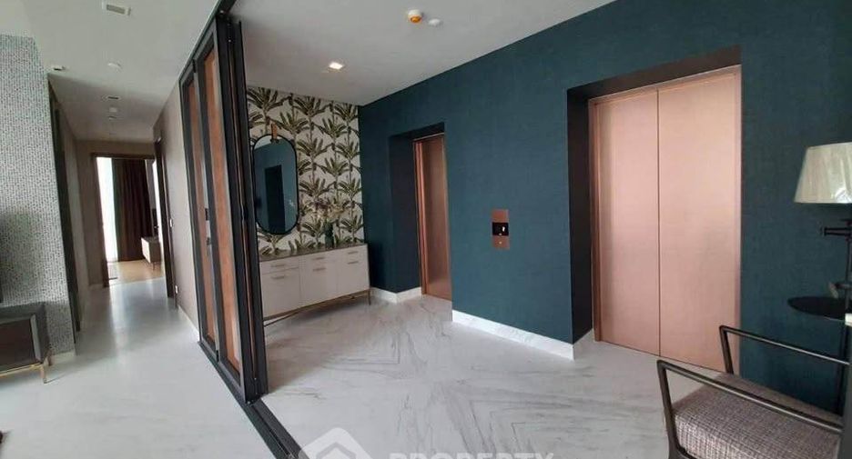 For rent 2 bedrooms condo in Watthana, Bangkok