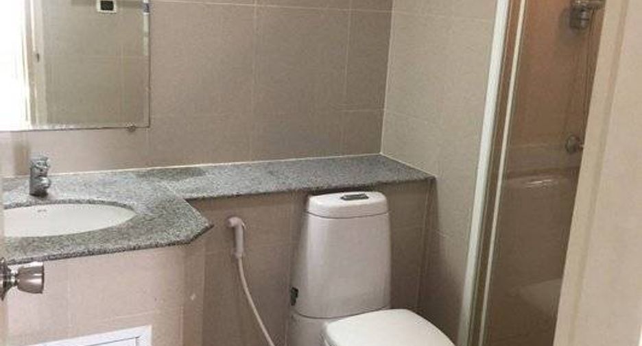 For rent 2 bedrooms condo in Sathon, Bangkok