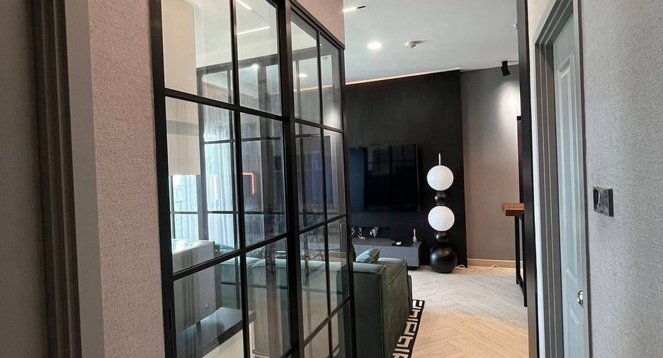 For rent 2 bedrooms condo in Thon Buri, Bangkok
