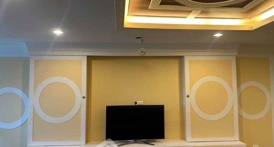 For rent 3 ベッドルーム condo in Khlong Toei, Bangkok