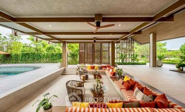 For rent 4 bedrooms house in Bang Kapi, Bangkok