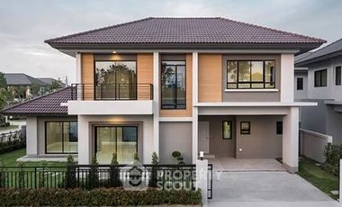 For rent 4 bedrooms house in Bang Khen, Bangkok