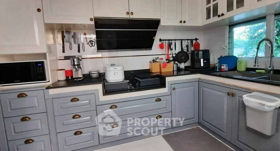 For rent 3 bedrooms house in Lat Krabang, Bangkok