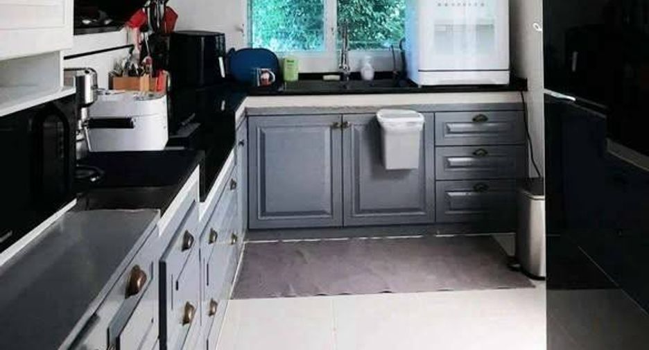 For rent 3 bedrooms house in Lat Krabang, Bangkok