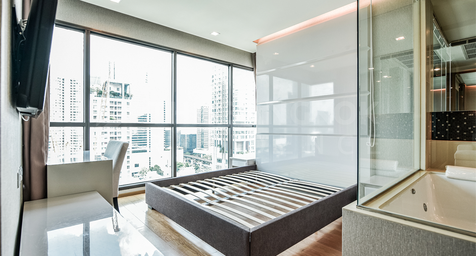 À louer 2 chambres condo à Sathon, Bangkok