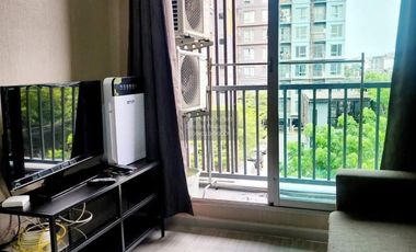 Condo en alquiler de 2 habitaciones en Huai Khwang, Bangkok